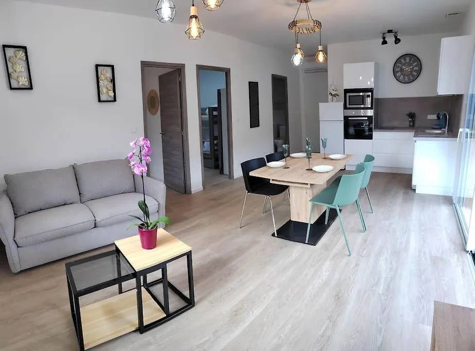 Gite Le Jardin De Pierrot 14Per 26400 Montclar Sur Gervanne Holiday home