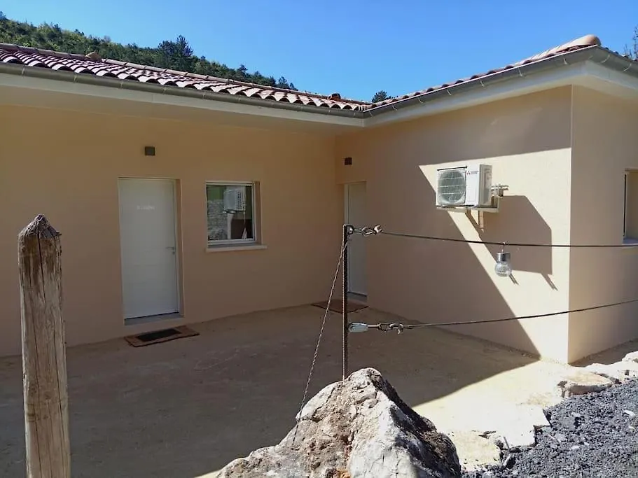 Holiday home Gite Le Jardin De Pierrot 14Per 26400 Montclar Sur Gervanne