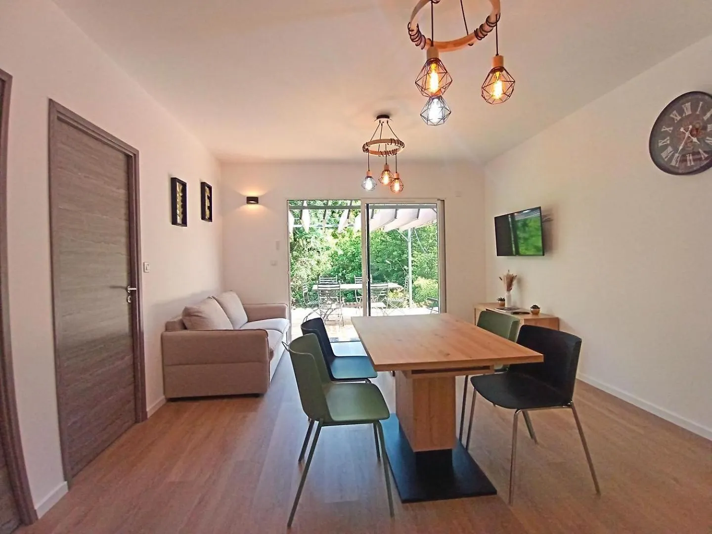 Gite Le Jardin De Pierrot 14Per 26400 Montclar Sur Gervanne Montclar-sur-Gervanne