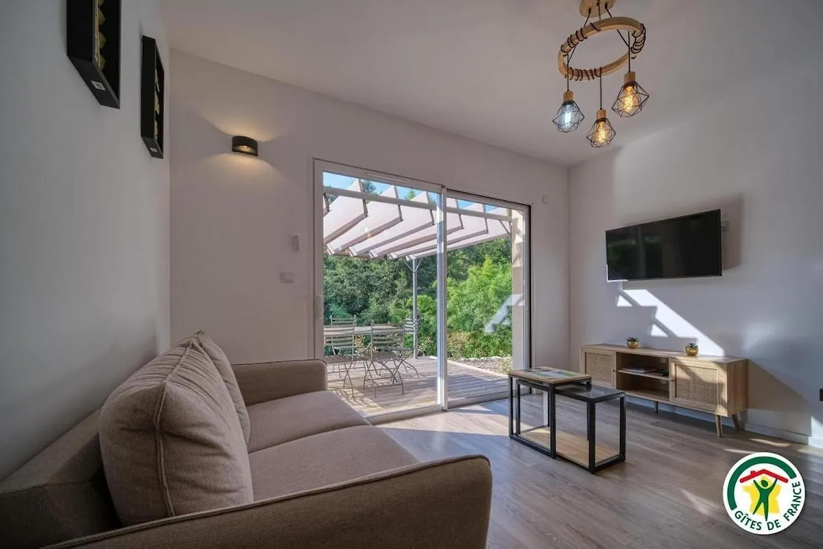 Gite Le Jardin De Pierrot 14Per 26400 Montclar Sur Gervanne 0*, Montclar-sur-Gervanne